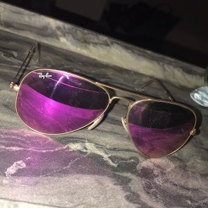 Pink Rayban aviators